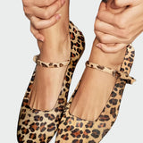 Lia | Elegantan balerina s leopard uzorkom i remenom