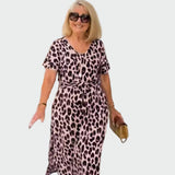 Haljina s leopard uzorkom i impresivnim V-izrezom
