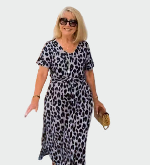 Haljina s leopard uzorkom i impresivnim V-izrezom